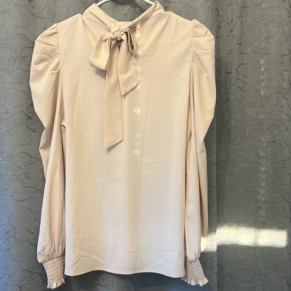 DOKOTOO SIZE M.  (new with tag) - Picture 5 of 5